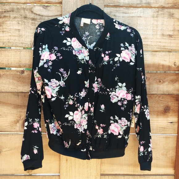 Black & Pink Floral Lightweight Zip Up Jacket - Picture 3 of 7